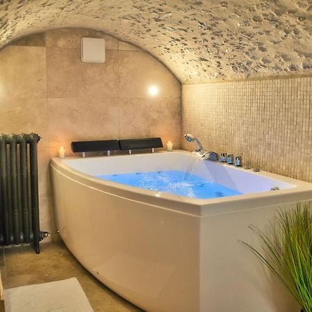 L'Oxalis Villa, Sauna Et Jaccuzi Privatif Bullion Kültér fotó