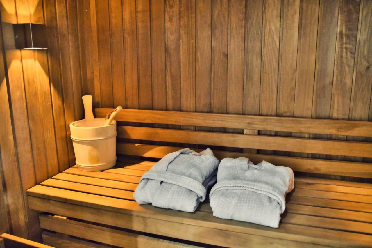 L'Oxalis Villa, Sauna Et Jaccuzi Privatif Bullion Kültér fotó